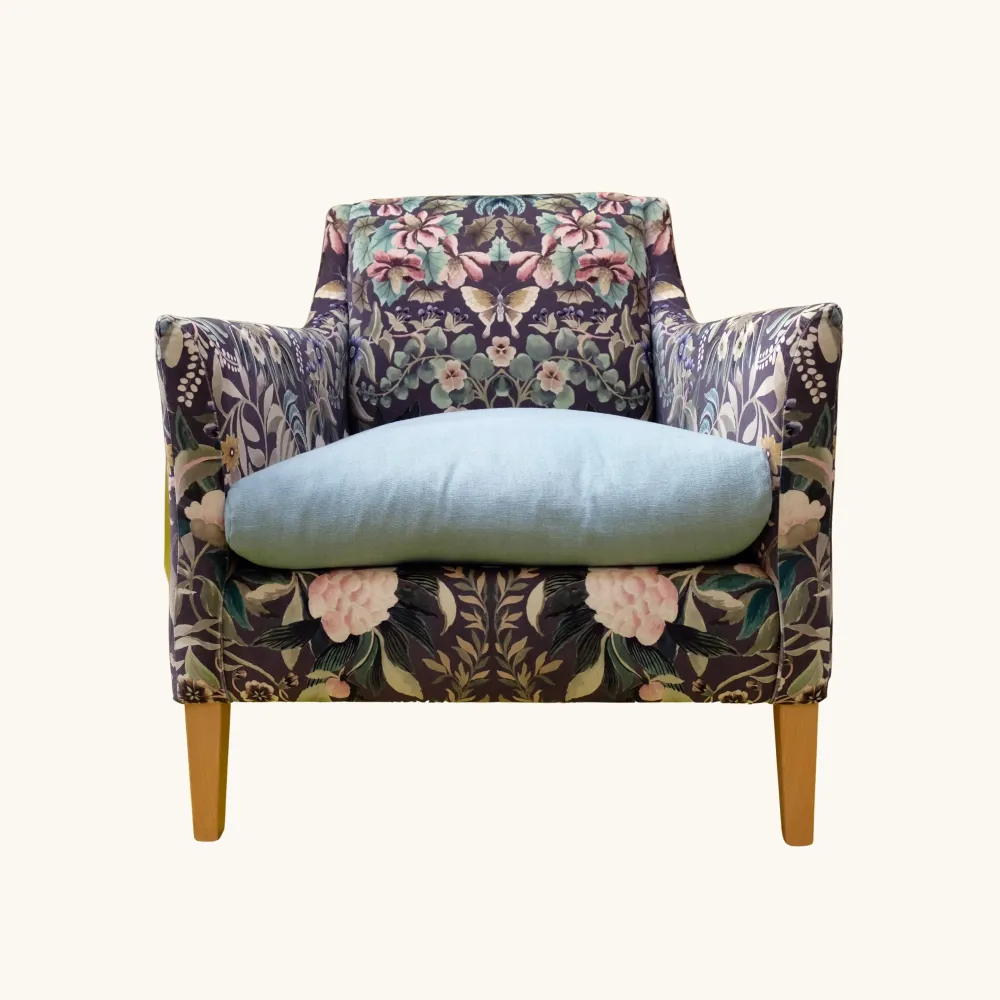 Kleiner, bequemer und gutaussehender Sessel »Milan« von Designers Guild
