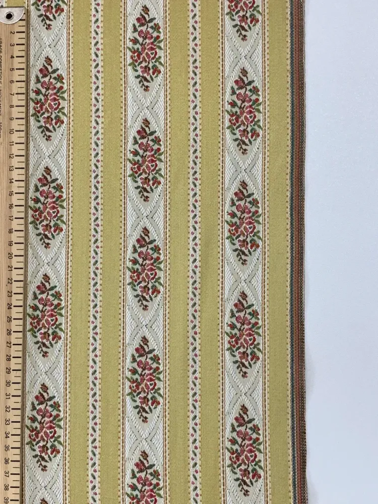 Möbel seite polyster