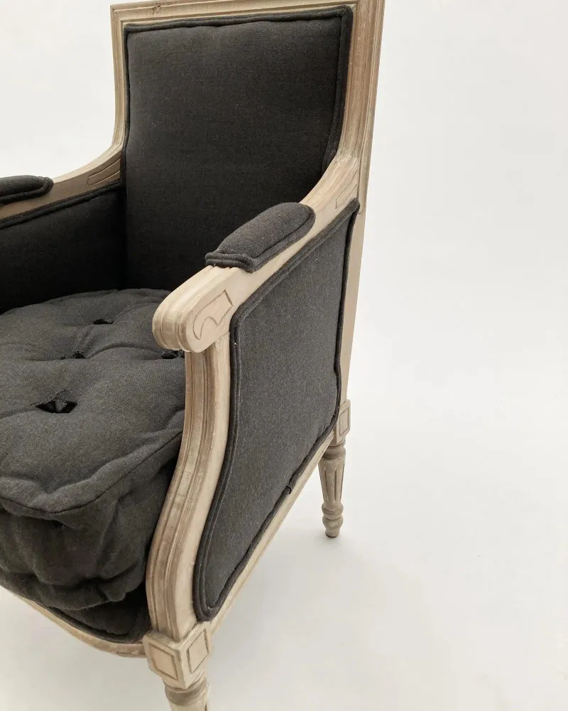 Sessel Dark Side aus Holz und Stoff