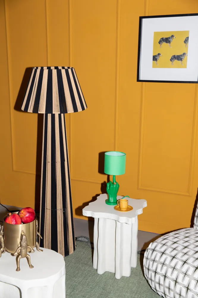 Stehlampe STRIPE IT UP hellbraun mit Schwarz